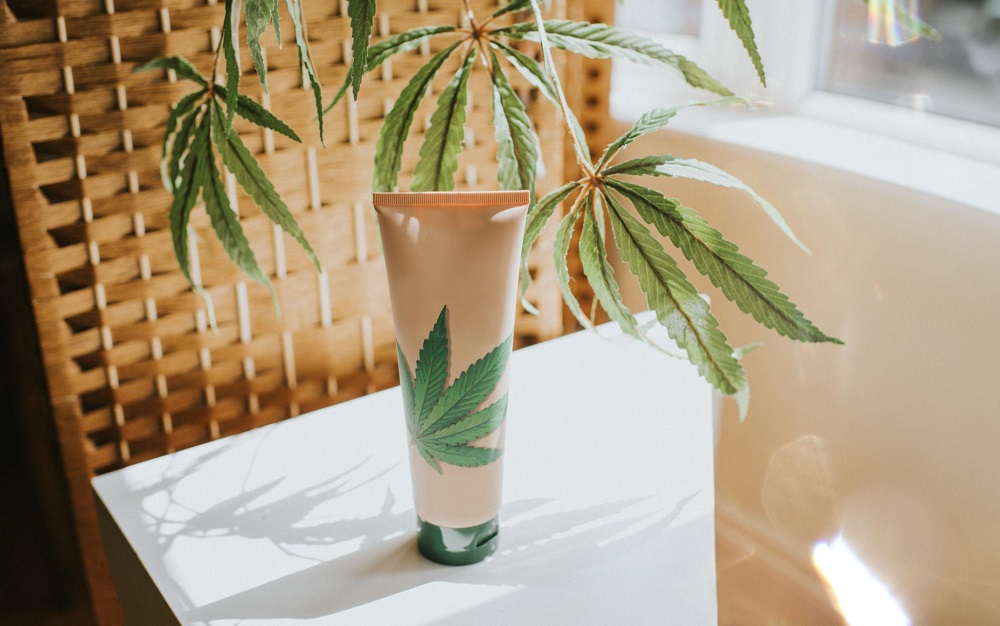 Image default